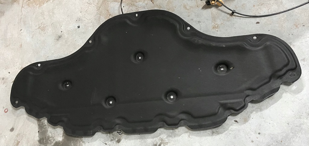 фото №1, Bmw f40 шумоизоляция капот