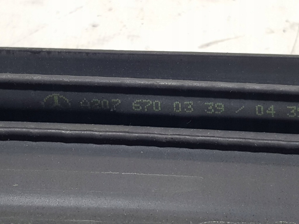 Прокладка скло mercedes e c207 w207 Недорого