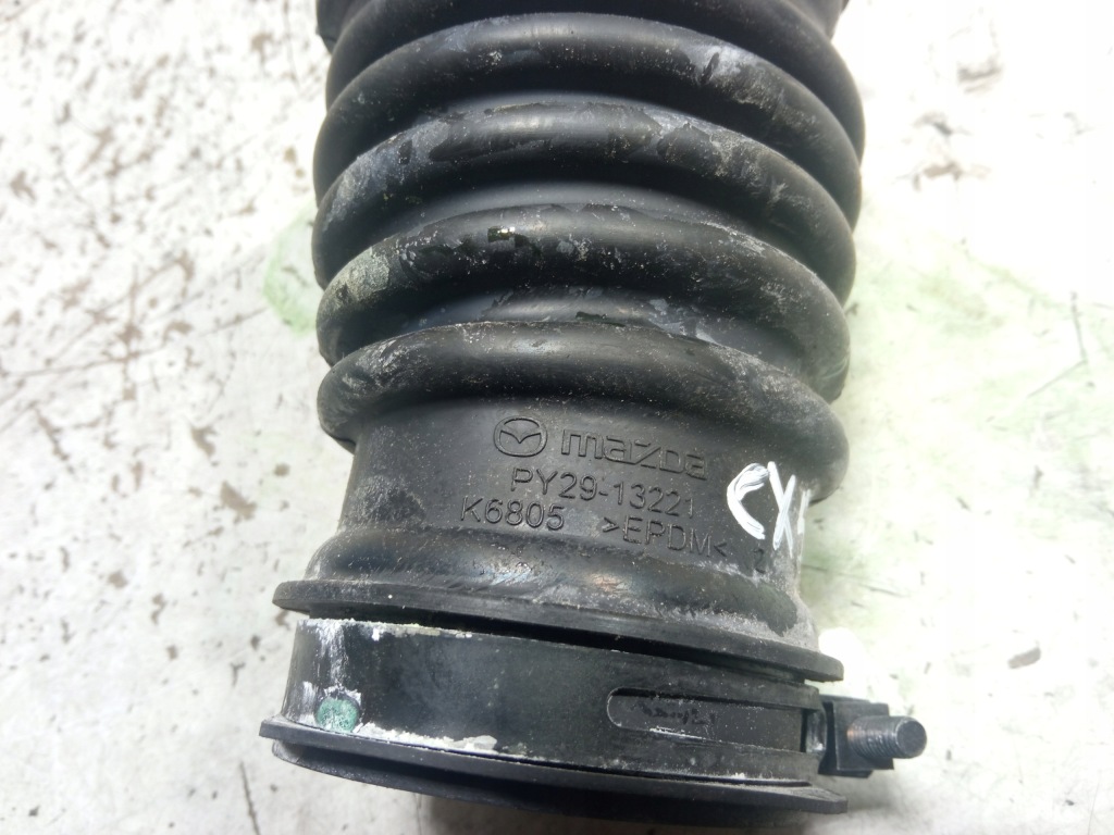 фото №2, Mazda cx-5 ii труба шланг воздуха 2.5 b py29-13221