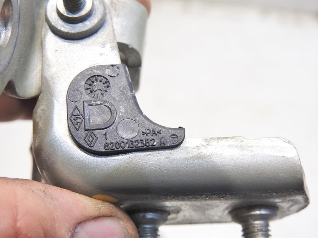 фото №6, Петли дверь правый задняя mv190 espace iv