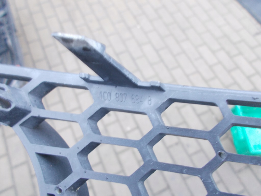 фото №16, Противотуманная фара левый правый решётка бампера vw new beetle lift 1c0941700e 1c0807683j