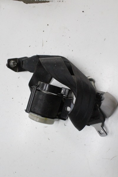 фото №2, Mazda 5 06 pas безопасности 2 ряд правый