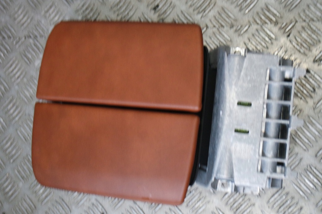 фото №1, Захист заглушка підлокітник lamborghini urus 4ml864207