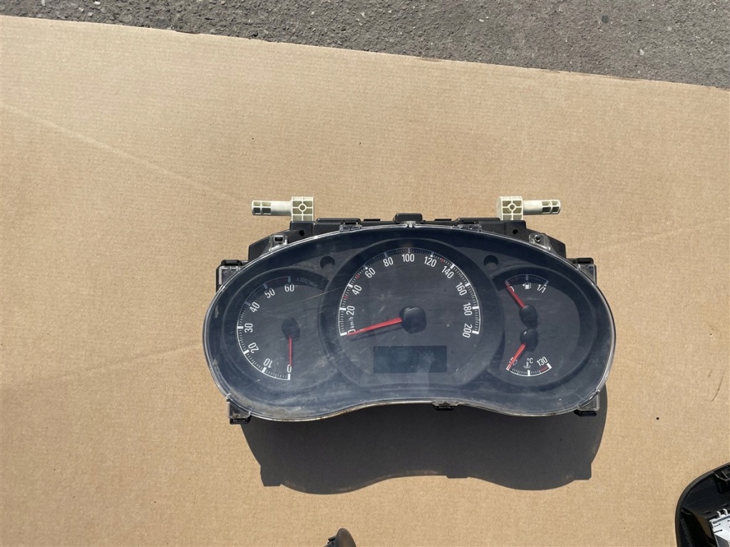 фото №1, Счетчик приборы 2.3 dci механическая коробка передач rwd 10-14r opel movano b 10-19r 12r