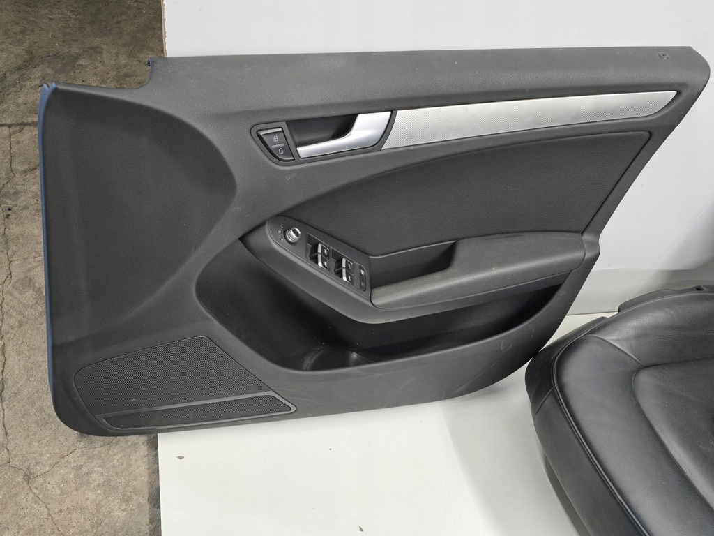 фото №13, Audi a4 b8 kombi 12r сиденья заднее сиденье обшивки