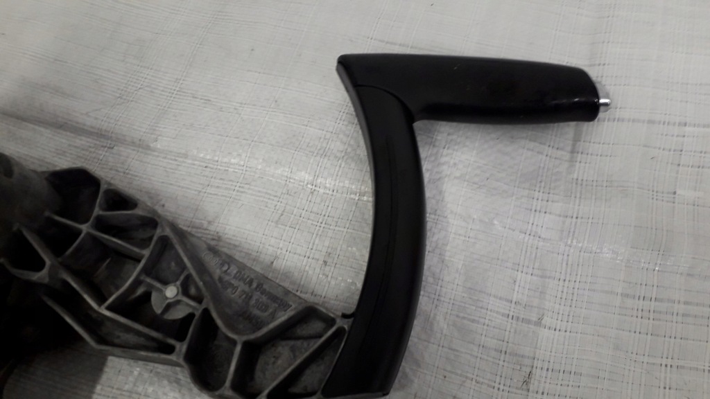 фото №9, Важіль гальма ручного audi a3 8p europa 8p0711303a