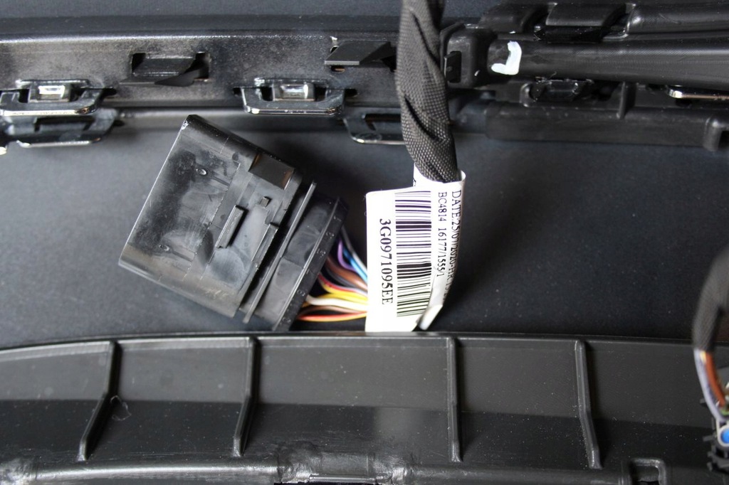 фото №7, Бампер перед vw passat b8 4 pdc lc9x 20r