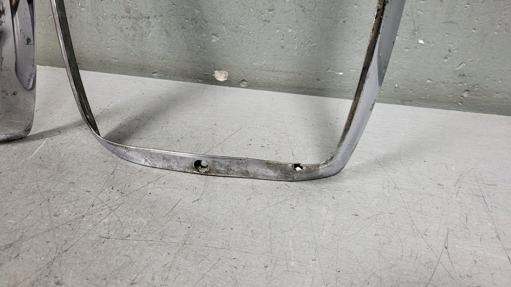 фото №7, Рамки хром лампа перед комплект mercedes w114 w115