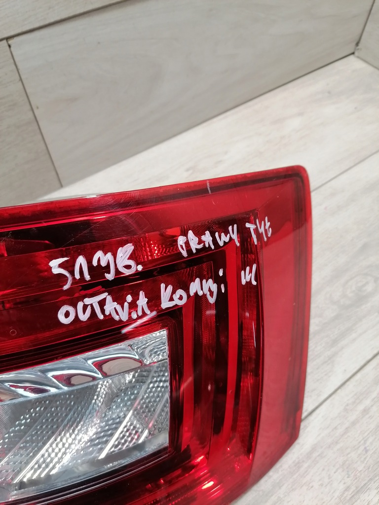 фото №11, Octavia kombi iii лампа правый задняя 5e9945096