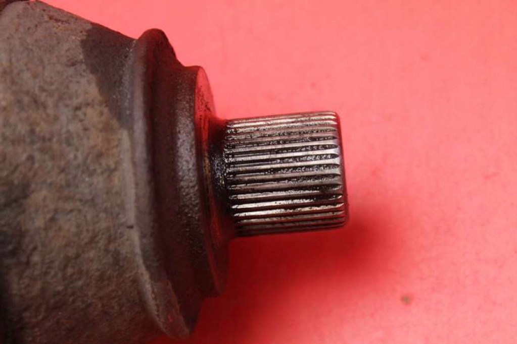 Привідний вал ліва задні автоматична коробка передач 4e0501203d audi a8 d3 4.2 tdi 326 km quattro 05-07 в Україні