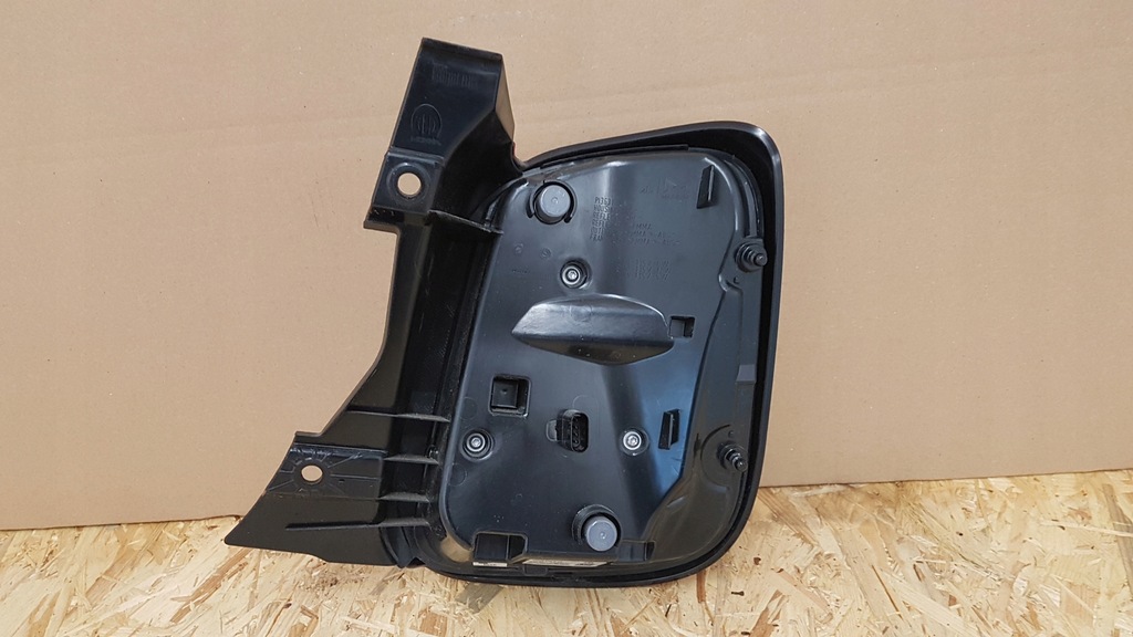 фото №8, Лампа задняя левая fiat 500 электрик led 20-