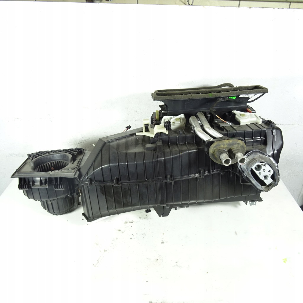 фото №2, Audi a4 b8 отопитель климат-контроль 8t1820005f