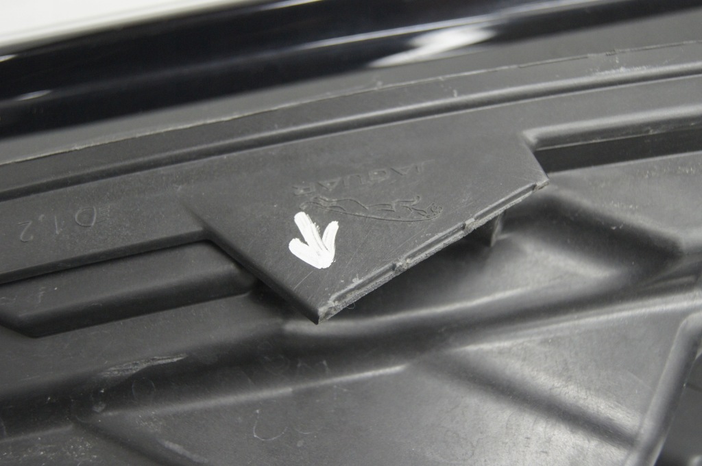 Фара правый  передняя e-pace r-dynamic в Украине