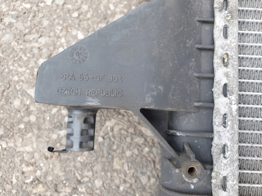 фото №10, Радіатор wody шланг vw t5 multivan 2,5 tdi оригінальний номер