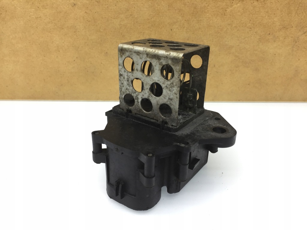 фото №1, Peugeot 308 c4 резистор резистор вентилятора