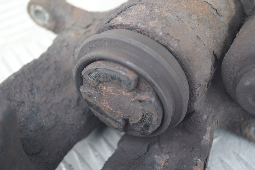 фото №5, Суппорт тормозной левый задняя audi a6 c6 2.8 fsi