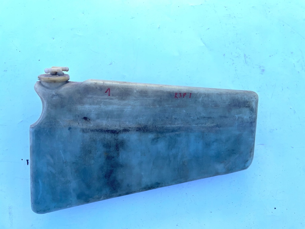 Бак рідина омивача mercedes w114 w115 sedan coupe в Україні