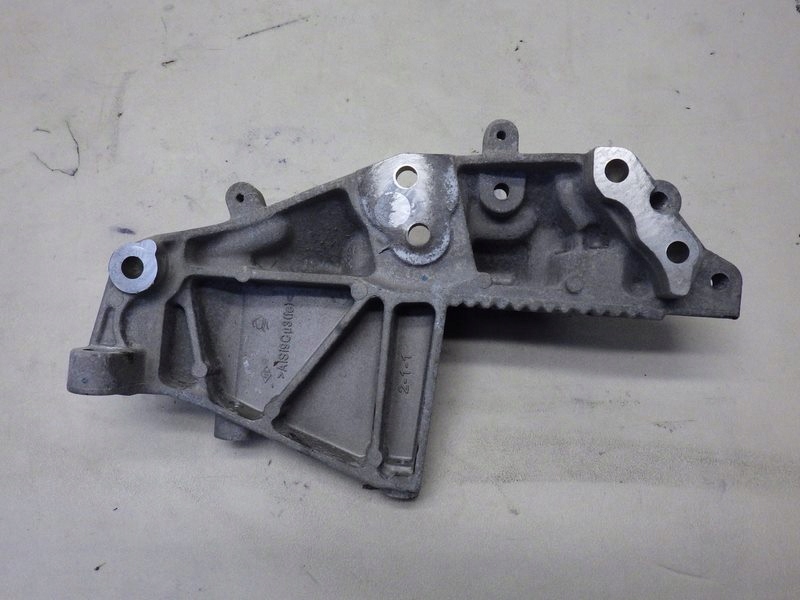 фото №3, Кронштейн двигателя renault master iii 2.3 dci