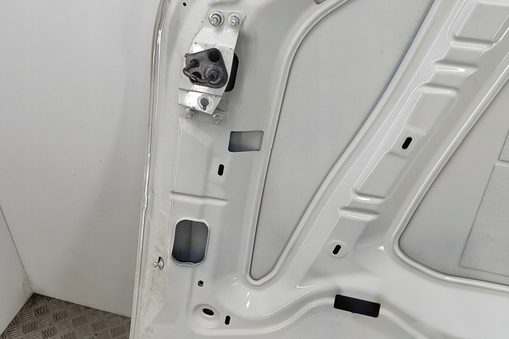 фото №5, Maserati ghibli m157 капот капот 673004773 3.0 дизель 202kw 2016 26830259