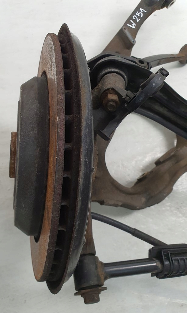 фото №3, Поворотный кулак рычаг левый задняя mercedes r w251 5.5 v8