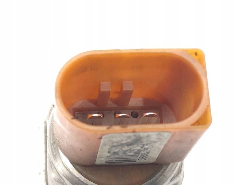 Датчик давления топливной  audi a4 b8 03l906051 2.0 143km 07-15 Недорого