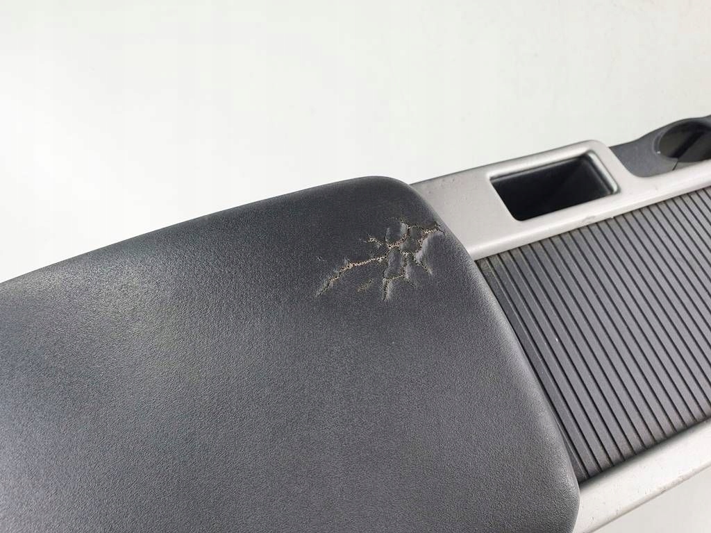 фото №7, Volvo v50 s40 09r туннель подлокотник консоль eu lift