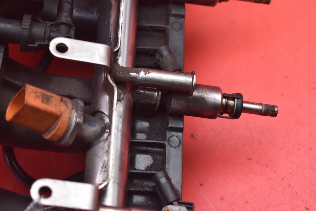 фото №8, Колектор всмоктуючий форсунки 06133185 06j133317m vw passat cc 1.8 tsi 160 km