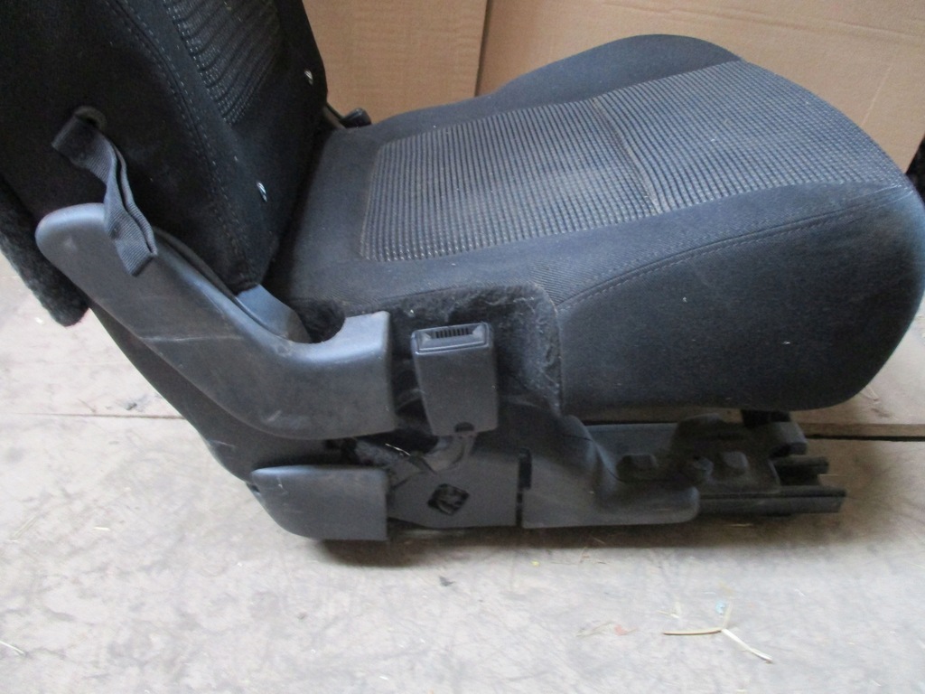 фото №8, Сиденье средний задняя peugeot 5008