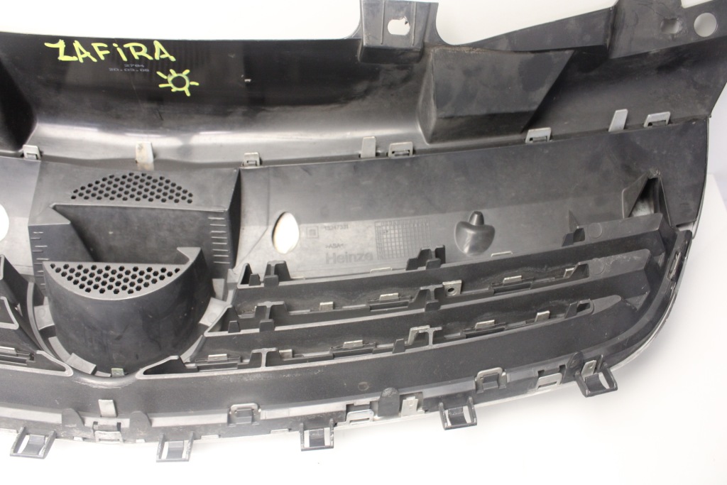 Решётка радиатора решётка радиатора радиатора opel zafira b lift 2008r- 13247327 13247331 Доставка