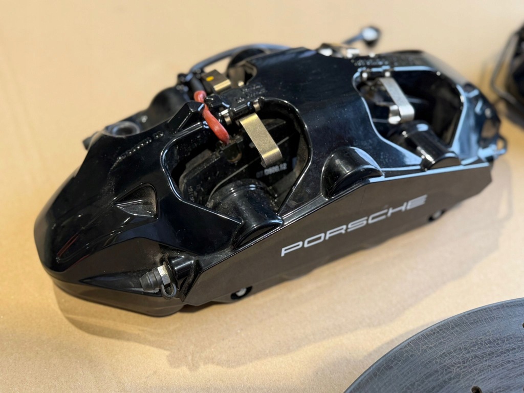 фото №10, Porsche 992 911 black edition гальма керамічні гальмівні диски супорти ceramika