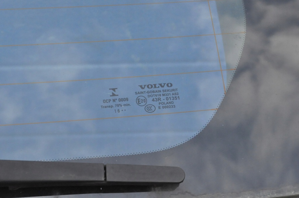 фото №10, Volvo v60 16r крышка багажника крышка багажника задняя 614