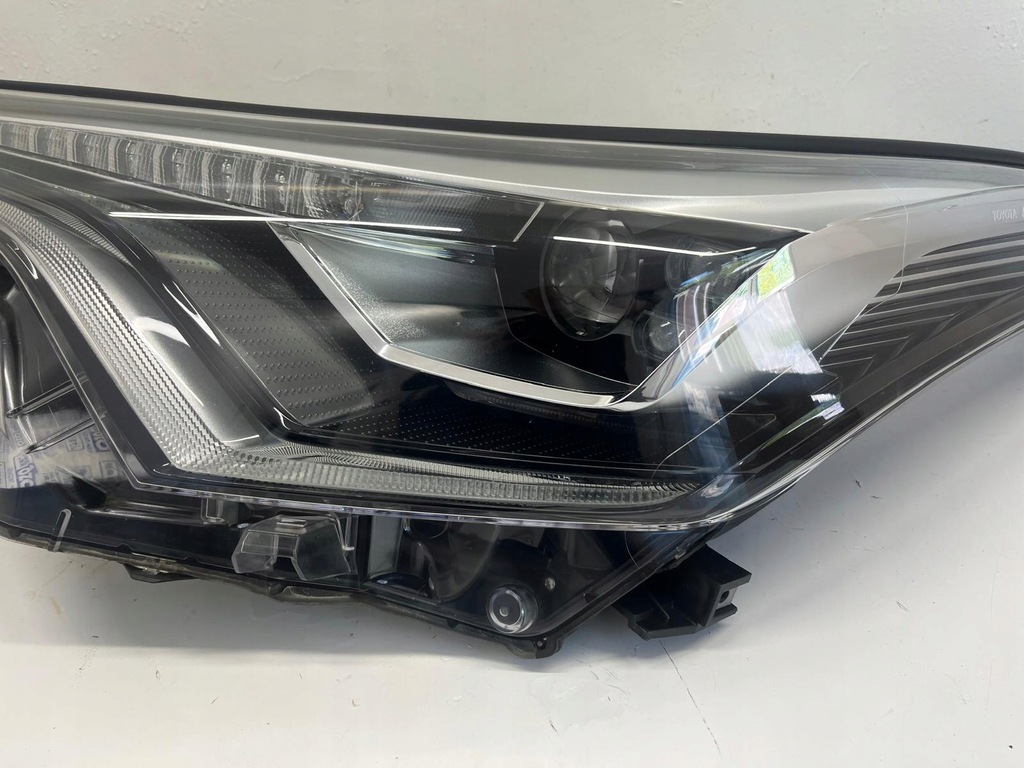 фото №6, Toyota c-hr chr full led 16- 81150--f4170-00 лампа левая передняя перед