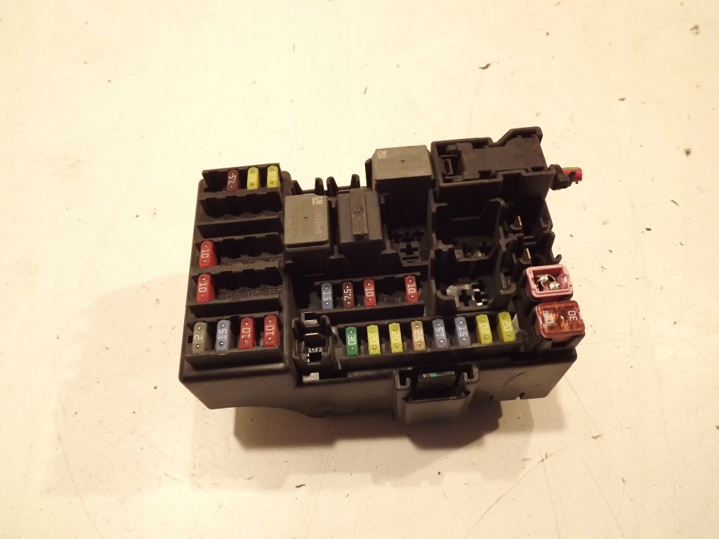 фото №1, Коробка предохранителей opel corsa e 1.4