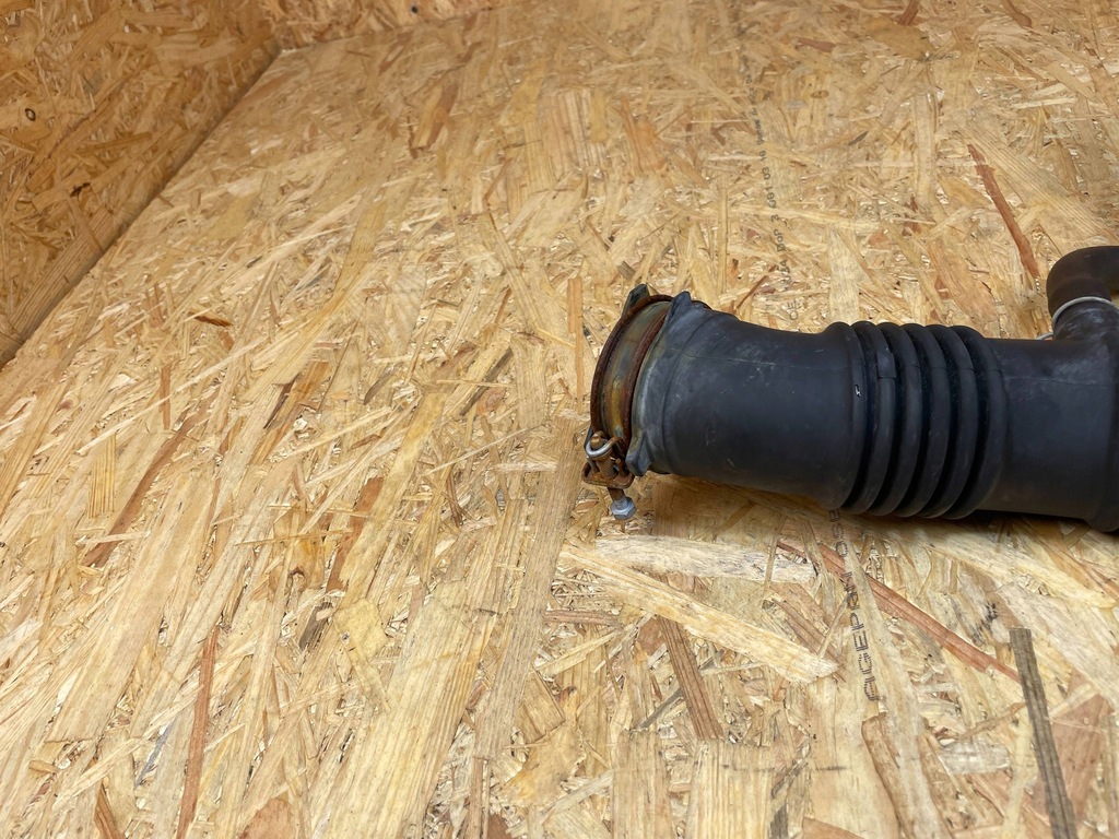 фото №9, Труба шланг wąż повітря toyota yaris iv cross p21 17880-k0040 2020-