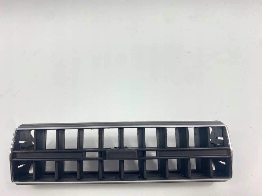 фото №10, Средняя решётка обдув панель приборная консоль mercedes w126 1268310330