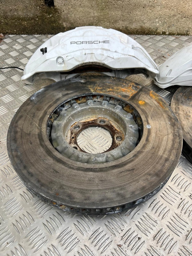 фото №4, Porsche taycan turbo супорти гальмівні диски гальма пробіг 50km! 4x