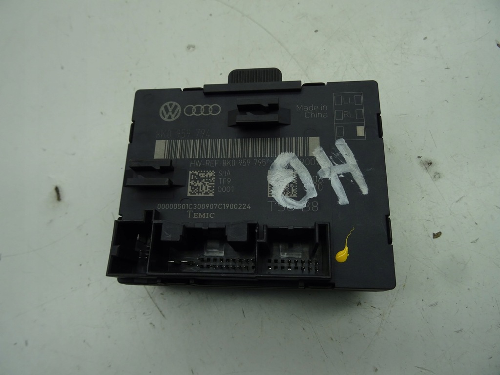 фото №1, Audi a4 s4 модуль блок управления дверь 8k0959794 .