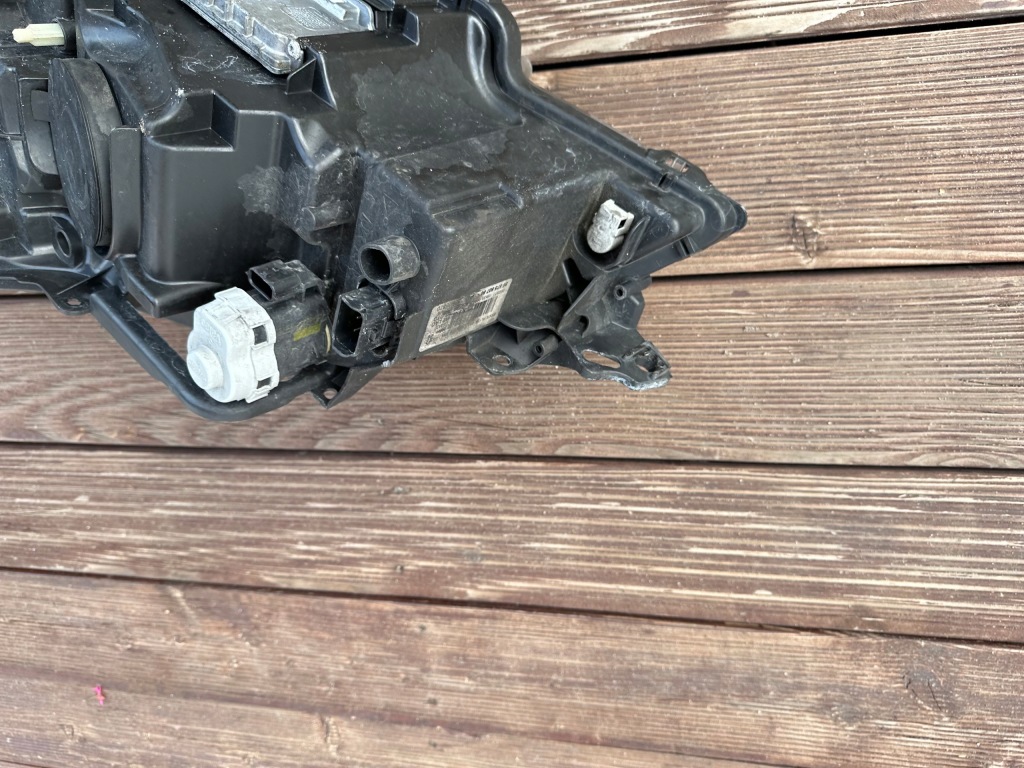 Фара правая  перед led ксенон peugeot 508 9687580780 Оригинал