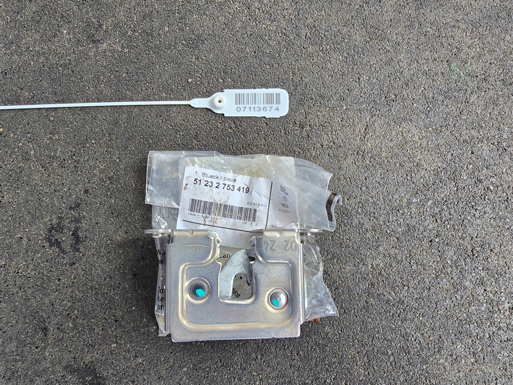 фото №1, Замок капот bmw i20 e70 f15 f16 e71 r60 r55 r59 2753419 orginał