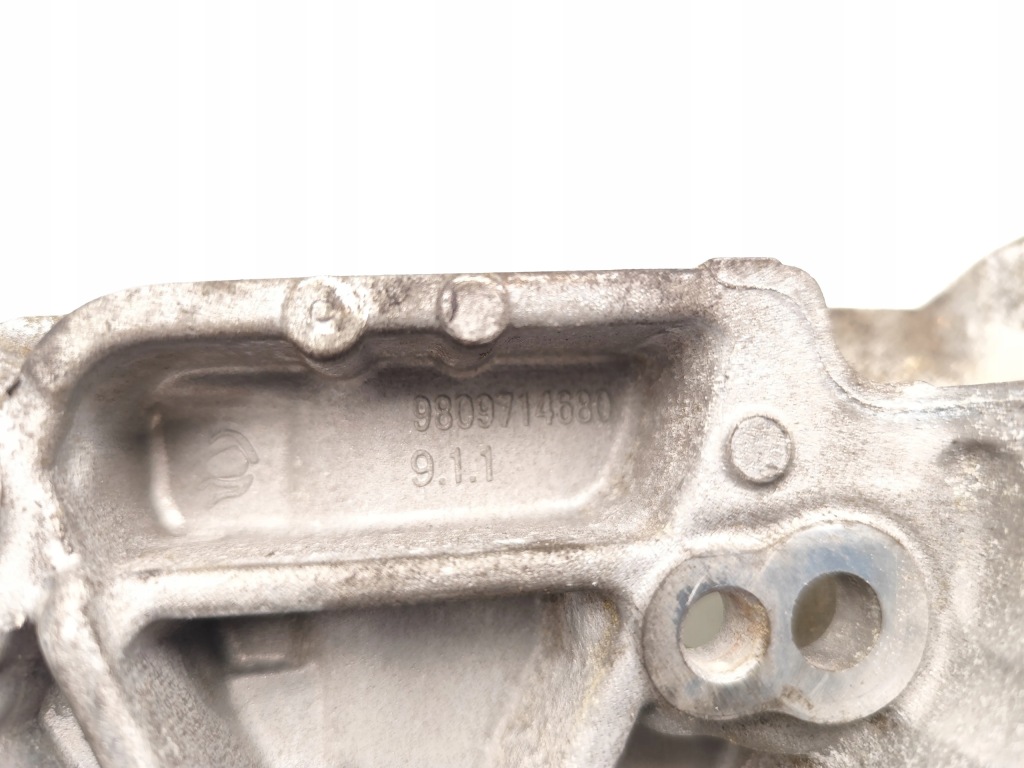 Peugeot 2008 кронштейн генератора 1.2 thp 130 / puretech 130 бензин 2021 с Разборки