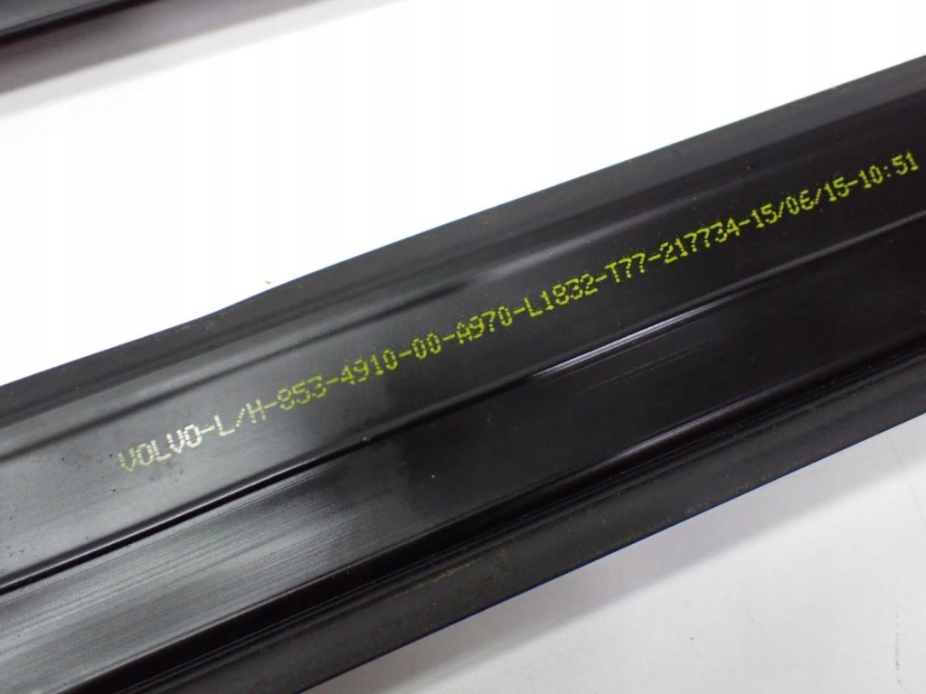 Рейлинги кровельные молдинг крыша комплект оригинал рестайлинг  volvo xc60 15r Доставка