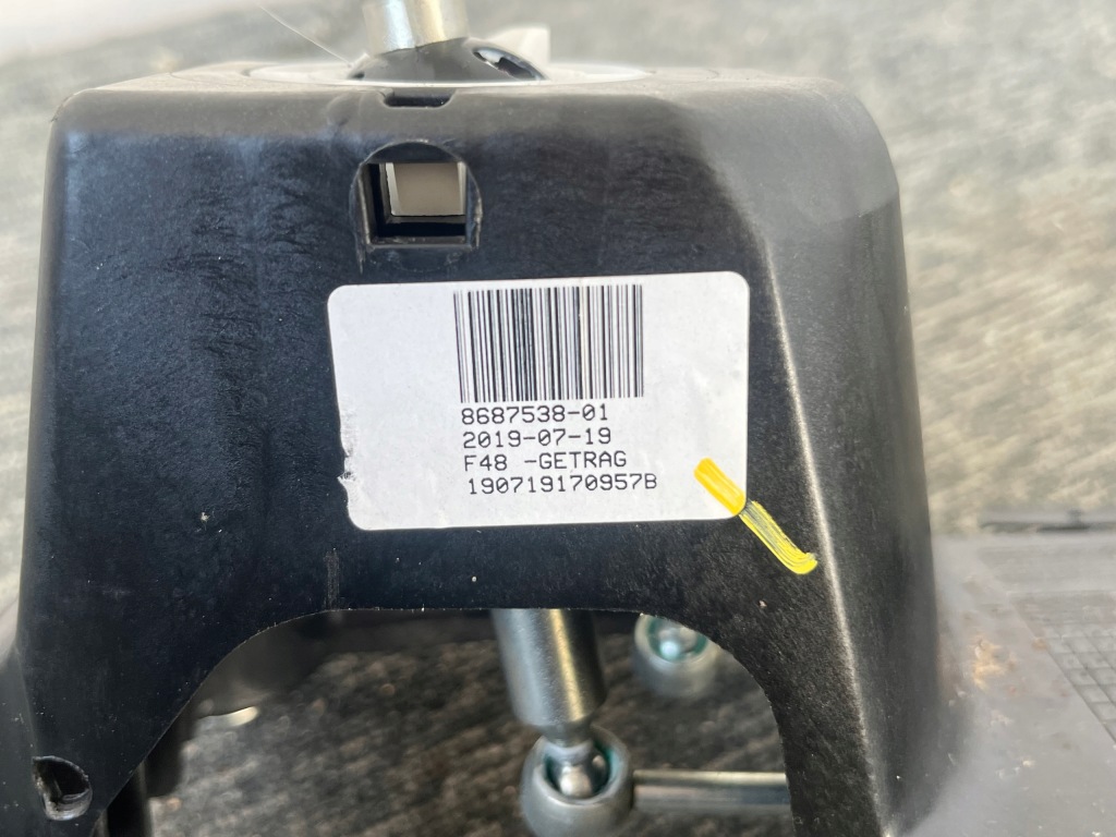 Bmw x1 f48 lci рестайлинг  19r 2.0 d 150km кулиса кулиса  тросы переключения передач с Разборки