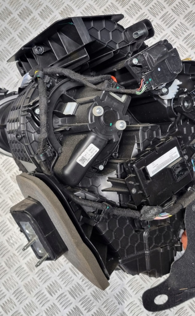 фото №13, Fiat оригінальний номер 00521835530 500 500e електрик обігрівач i 2021