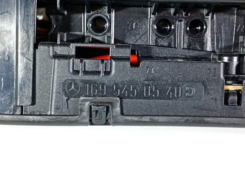 Mercedes a-klasa w169 04-12 коробка предохранителей оригинальный номер 1695450540 в Украине