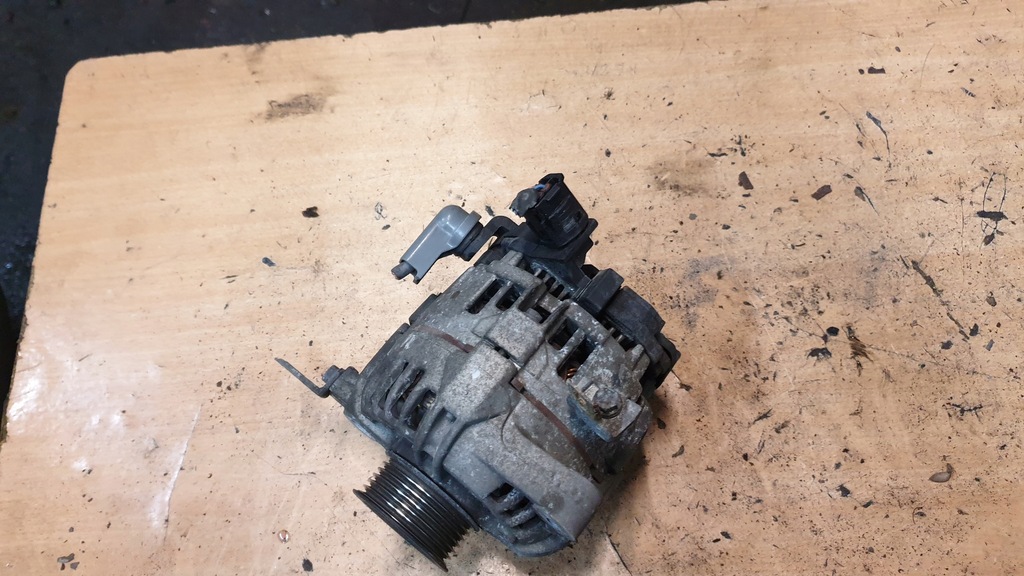 фото №1, Toyota yaris ii 1.0 12v генератор