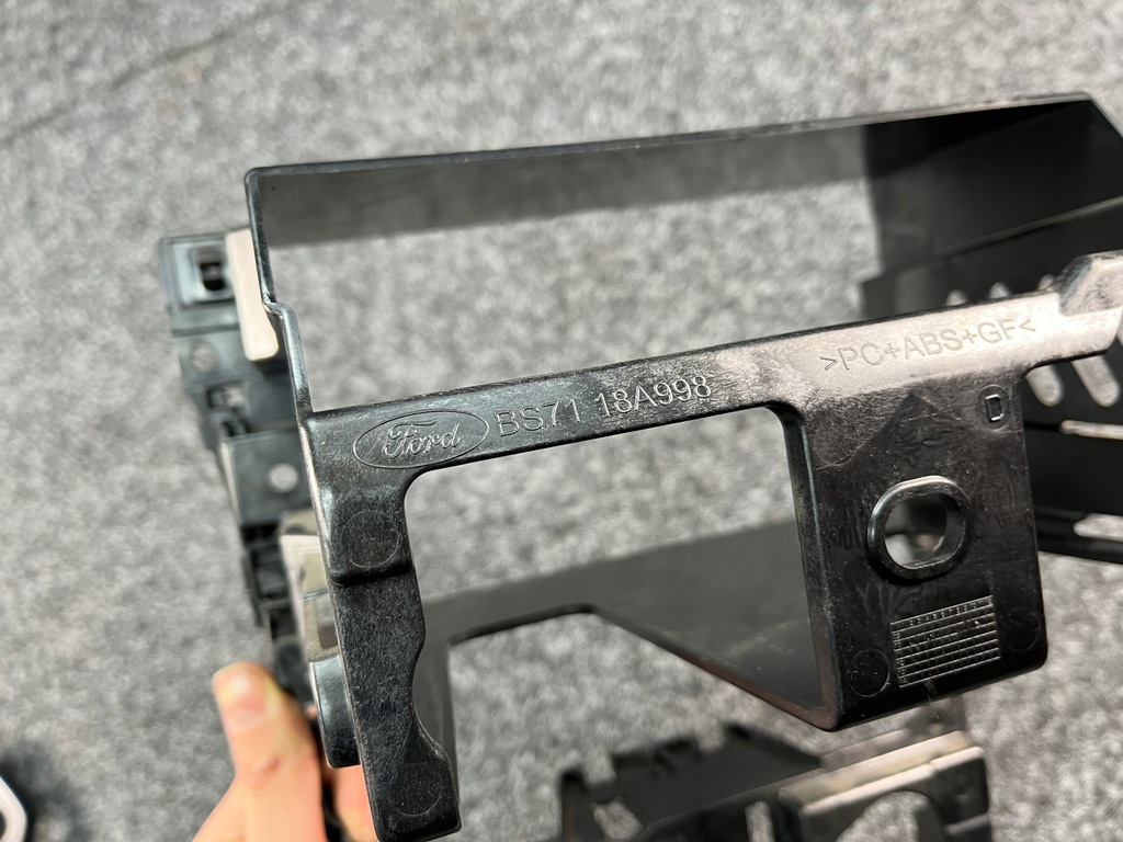 фото №11, Ford mondeo mk4 lift рамка корзина радіо 2 din bs7118a998ac