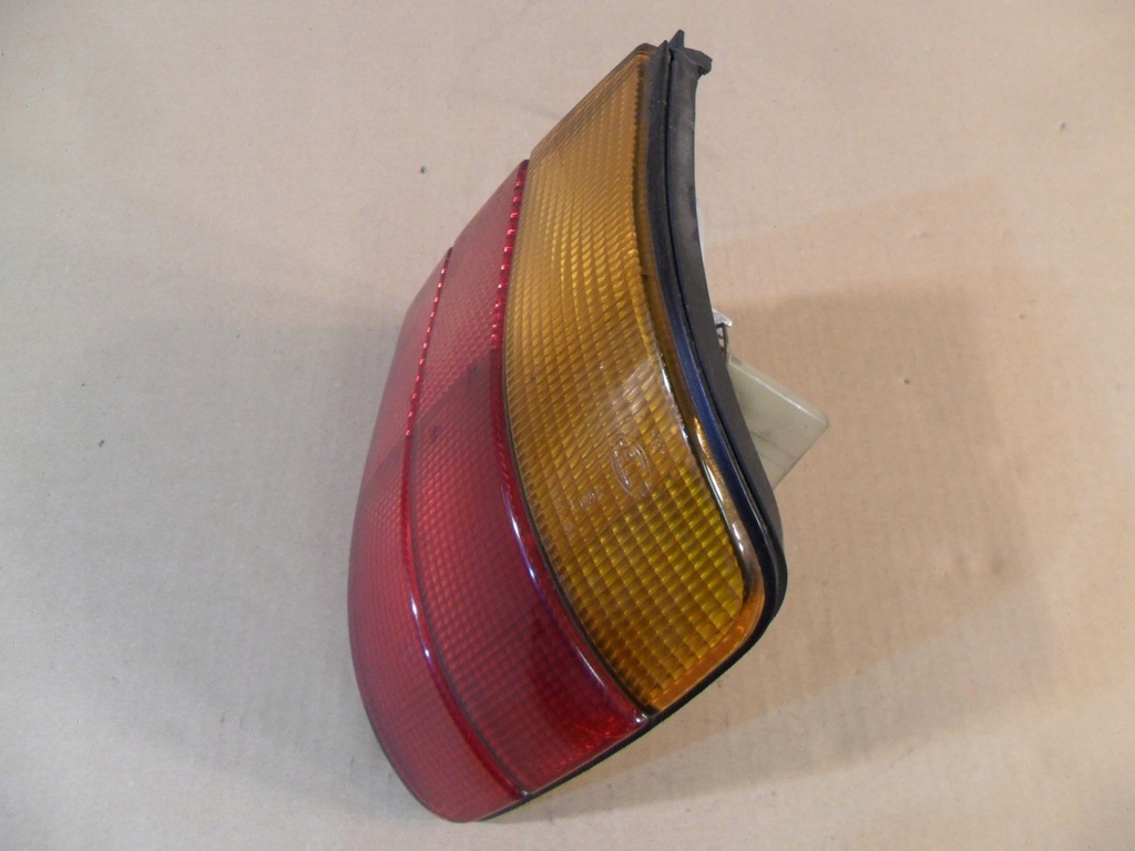 фото №9, Bmw 5 e34 лампа задня права sedan 133690