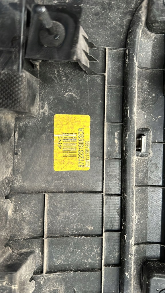 фото №5, Hyundai santa fe 2019-молдинг na дверь правая передняя