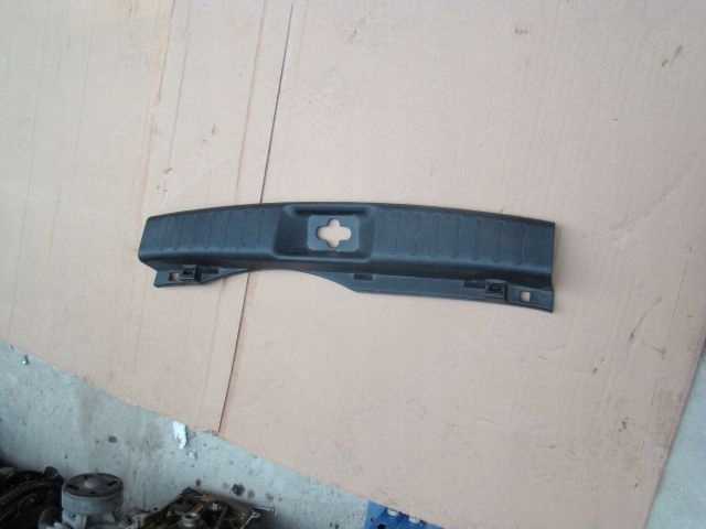 фото №1, Nissan juke молдинг накладка поперечина заднего задняя