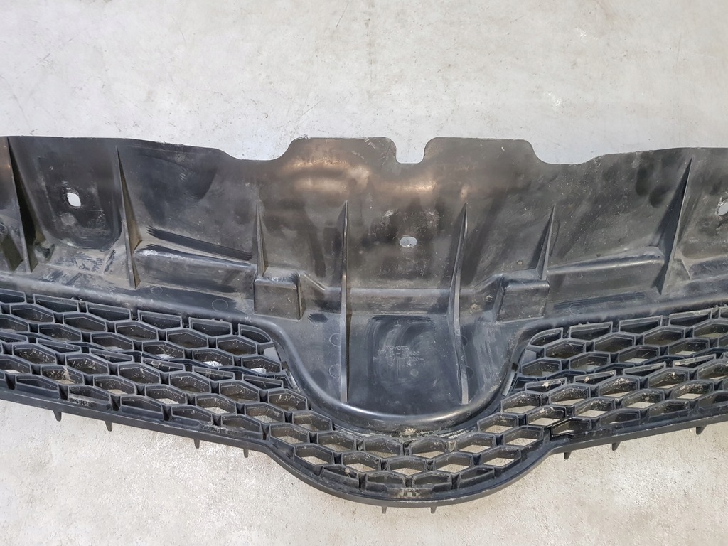 фото №10, Решётка радиатора решётка радиатора 53111-12a00 toyota auris i e15 eur hb 07r
